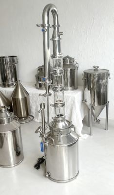 İyi bir fiyat. 50L 100L 200L Small Whisky/rum/spirits/ethanol Alcohol Processing Machine Home Electric Heating Distiller çevrimiçi